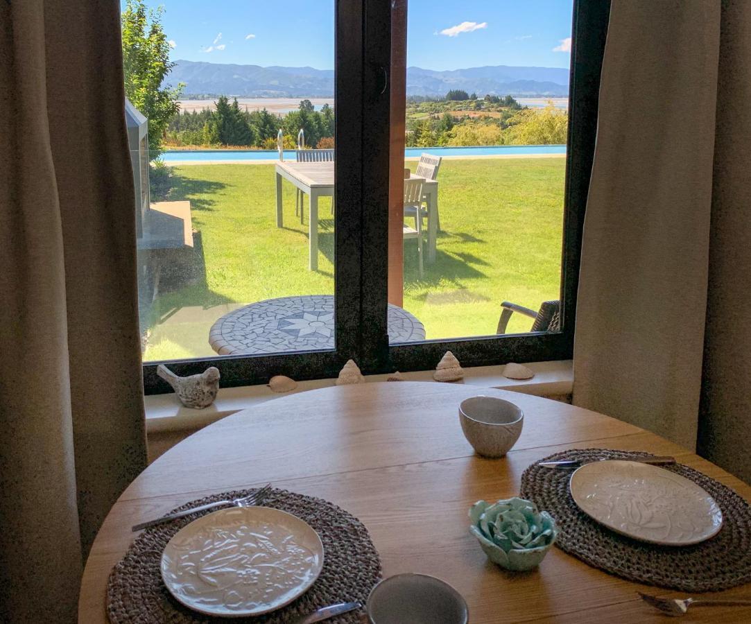 Windhover Suites Tasman Bagian luar foto