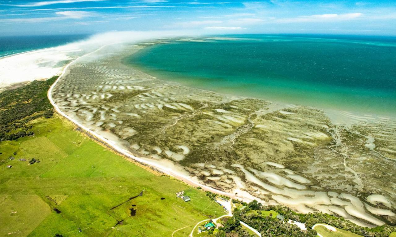 Windhover Suites Tasman Bagian luar foto