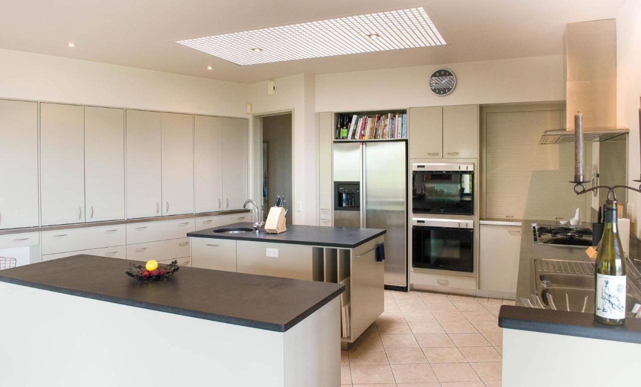 Windhover Suites Tasman Ruang foto